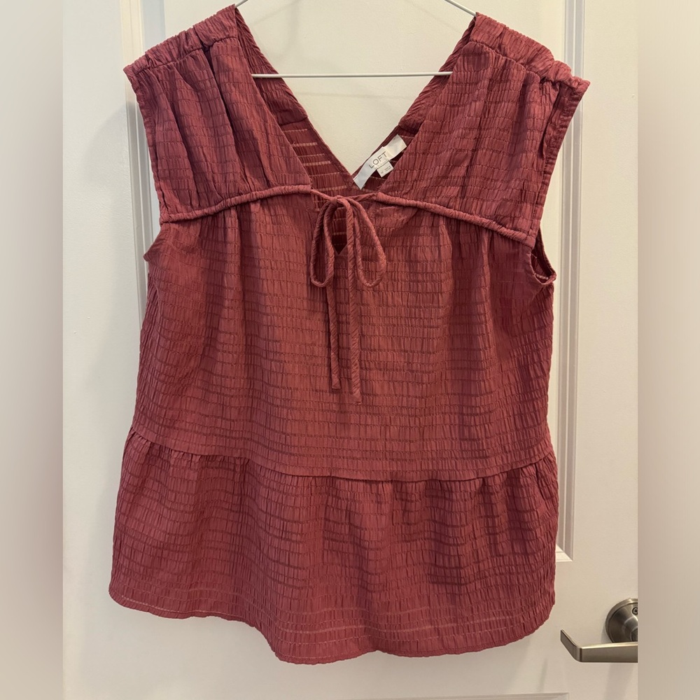 LOFT Sleeveless Pink Top - Medium